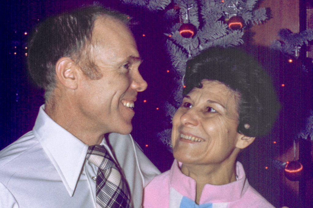 1973 — Dad and Mom and the Christmas tree