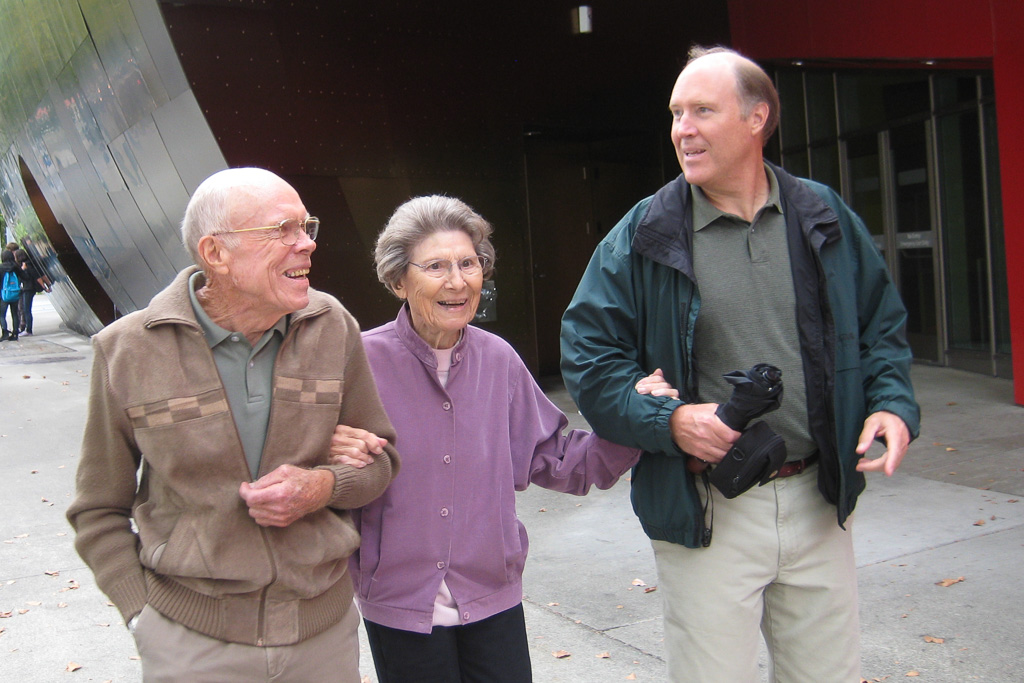 2012 —Dad, Mom and Pat