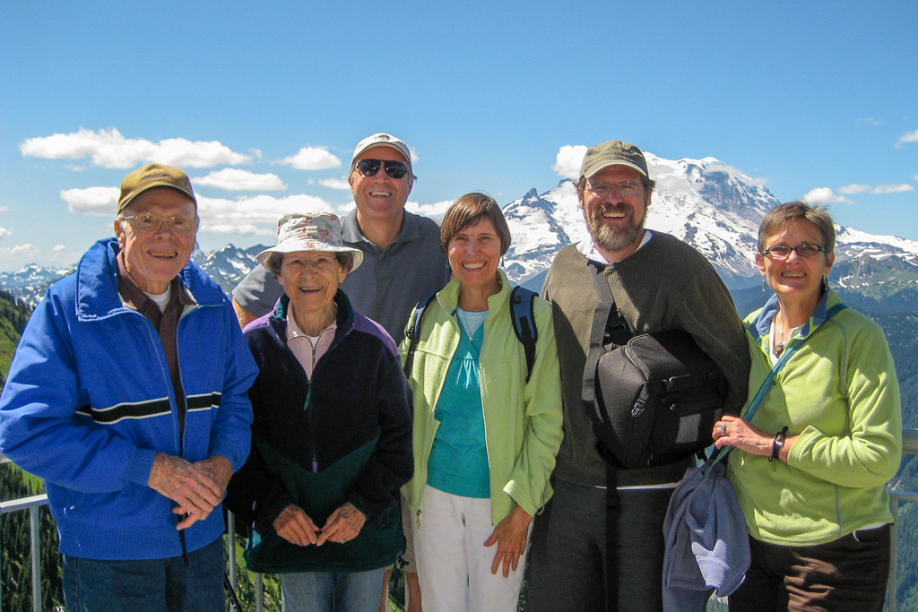 2011 — Dad, Mom, Pat, Mary, Donelyn, Clare