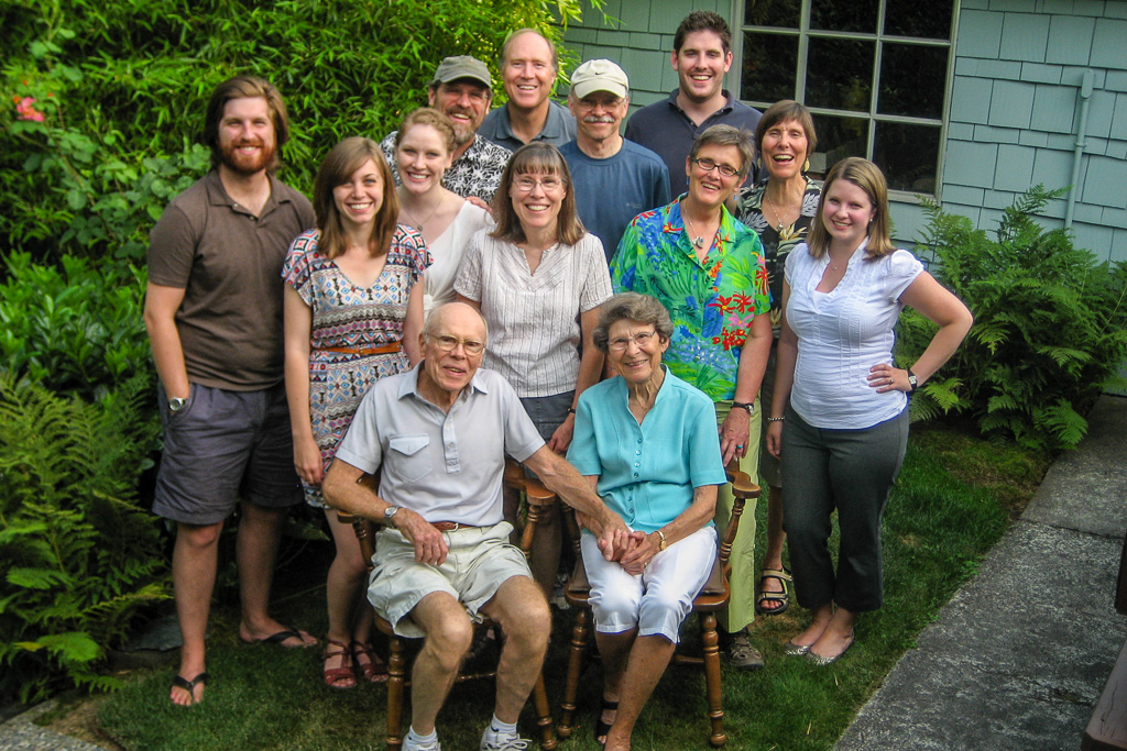 2011 —Dad and Mom with a bunch-o-family at Pat's place celebrating Dad's birthday